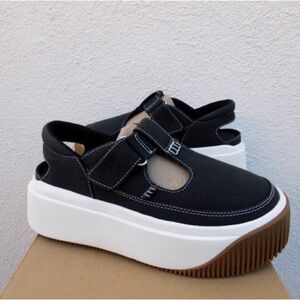 UGG Black Ez-Duzzit-T Strap Platform Shoes